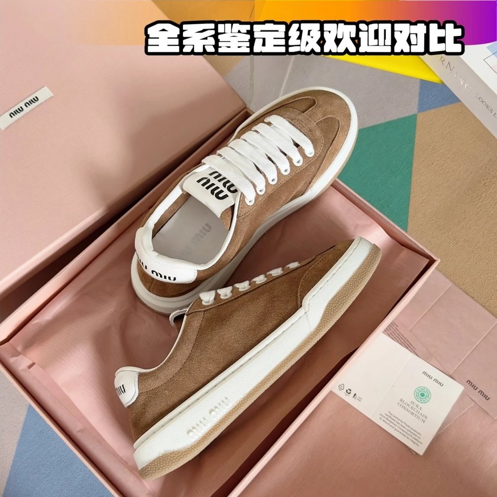 [เกรด Daigou] MiuMiu รองเท้าเทรนนิ่งเยอรมัน Muse ขายดี Distressed Bleaching Retro รองเท้าสกปรกรองเท้