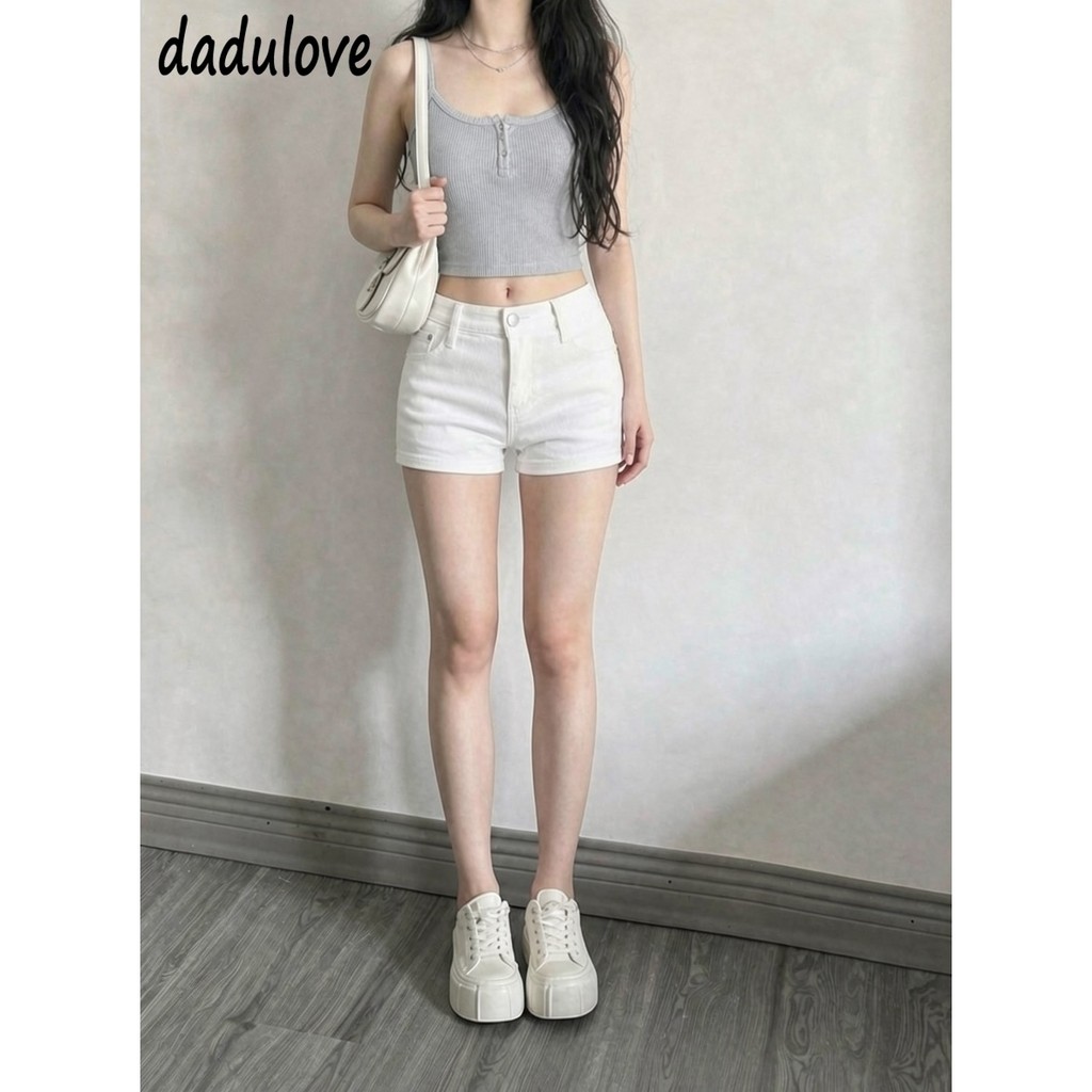 กางเกงขาสั้นยีนส์ผู้หญิง เอวสูง ทรง Slim Fit สีขาว ผ้ายีนส์ ใส่ Sexy ดูเรียว Streetwear Y2K
