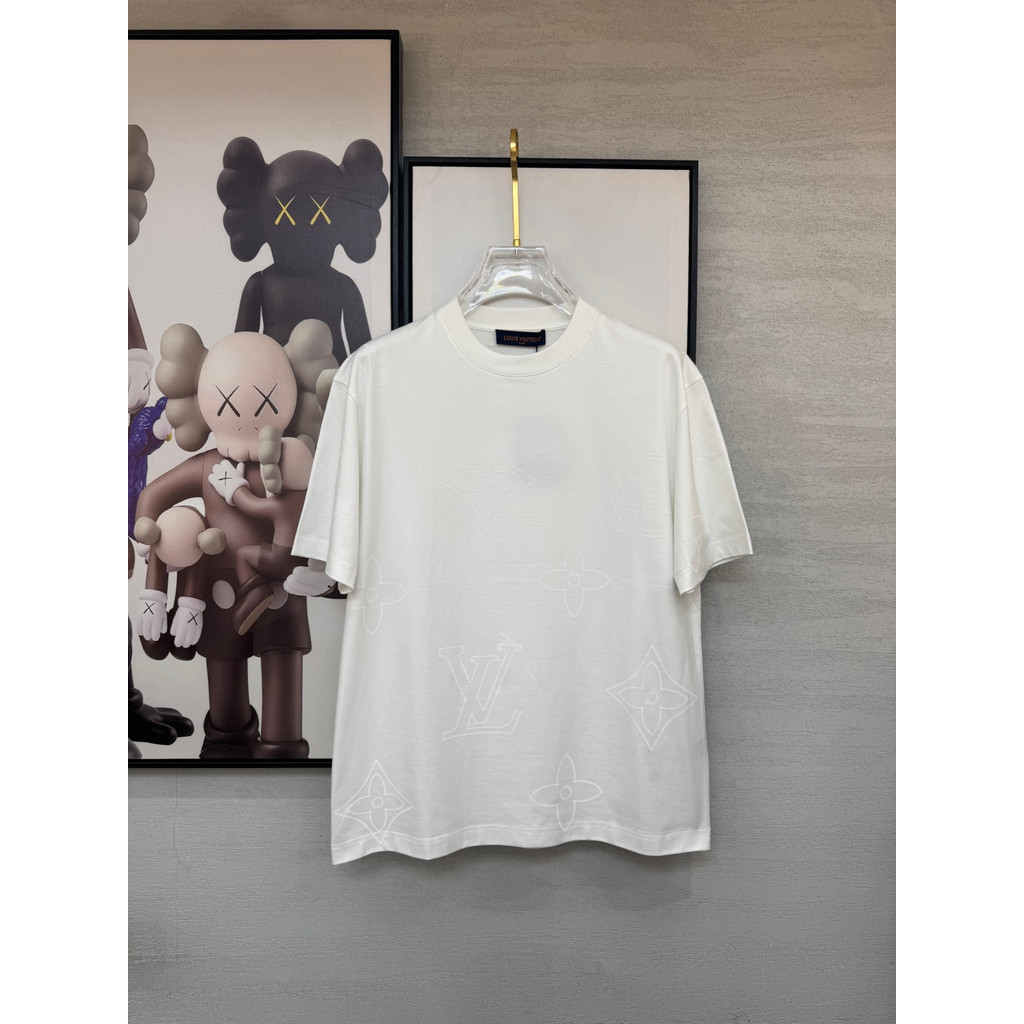 LOUIS VUITTON/LOUIS VUITTON 2026 ต้นฤดูใบไม้ผลิสไตล์ใหม่เสื้อยืดแขนสั้นผู้ชายผู้หญิงคู่สไตล์พิมพ์เสื