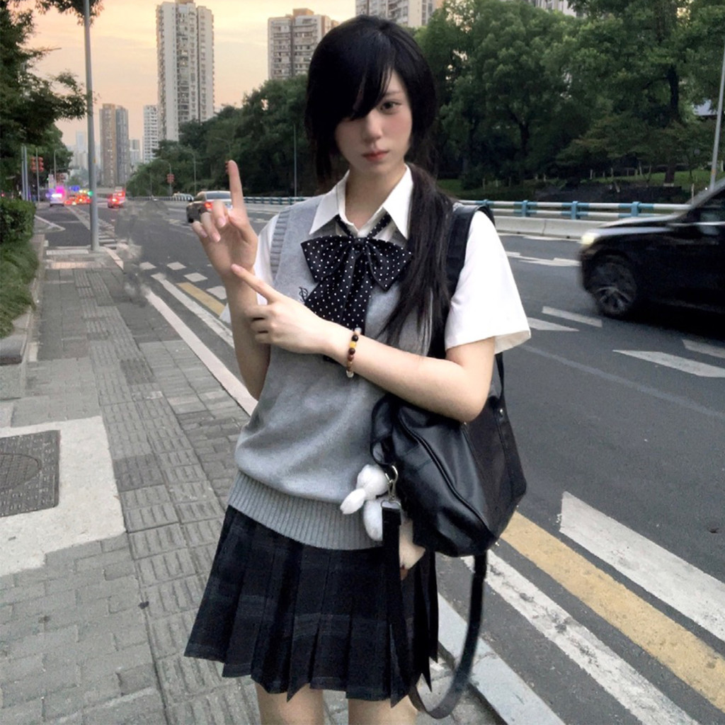 Huaqian Pig Original Mustard Middle Vest JK หลากสีเสื้อกั๊กถักเสื้อกันหนาวผ้าฝ้ายญี่ปุ่น jk Uniform 