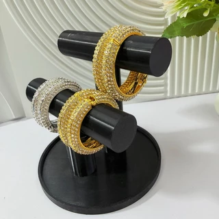 พร้อมส่ง กำไลสายหรูดูแพง ดีไซน์ทันสมัย ใส่แล้วลุคผู้ดีขึ้นทันที น้ำหนักเบา ไม่กดข้อมือ ใส่ได้ทั้งวัน