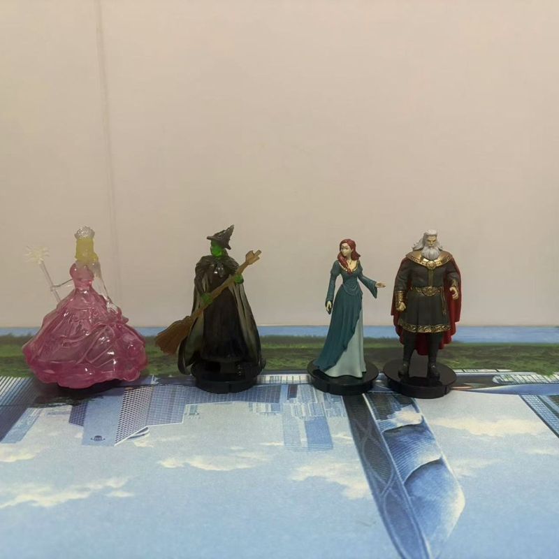 [แม่มดร้ายวิเศษ] ประเทศไทยเมเจอร์ Cinema Limited Doll Wicked Movie Merchanted Wizard เครื่องประดับของแท้ของขวัญคอลเลกชันมูลค่าสูงให้