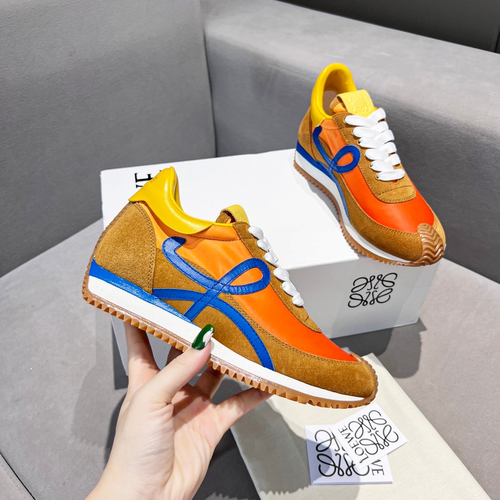 42 GHB9 L รองเท้าผ้าใบ retro สีน้ำตาลสีส้ม ขนาด 35-45 สะดวกในการสวมใส่และเหมาะสำหรับการเดินทาง Men's