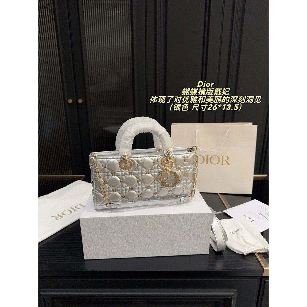 กระเป๋า Dior Butterfly รุ่นแนวนอนLady D-Joy Highlight สุนทรียศาสตร์เรียบง่ายของ Lady Series ด้วยหนัง