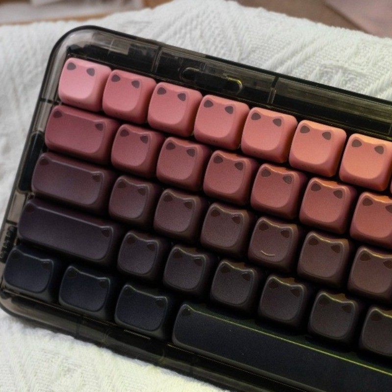 Blackberry Cat Ears DYE-SUB PBT Keycaps, Gradient Pink-Black MAO Profile Keycap ชุด, แมวน่ารักรูปร่า
