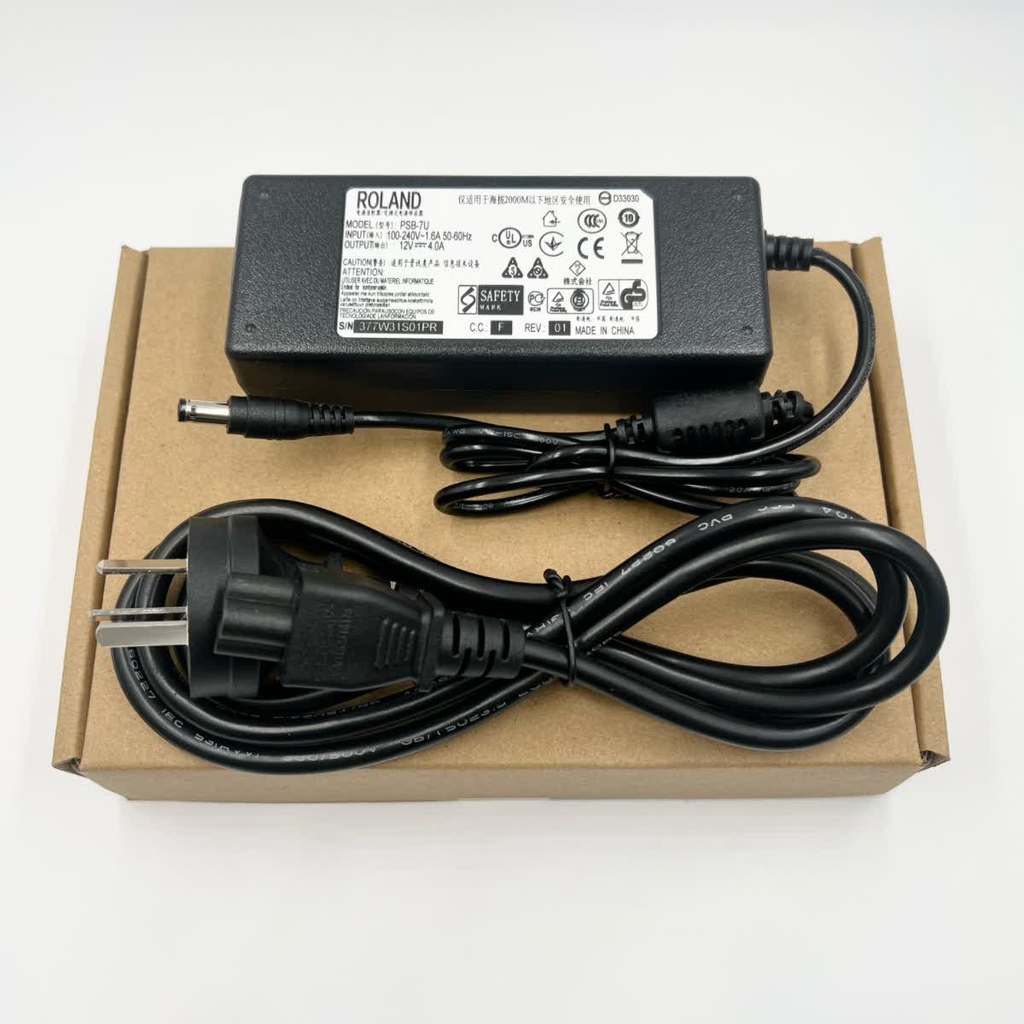 เหมาะสําหรับ Roland FP-18 FP30X FP-30X-BK เปียโนไฟฟ้า PSB-7U อะแดปเตอร์ไฟ 12V4A Charger
