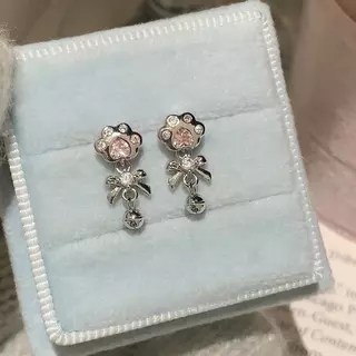 เครื่องประดับสไตล์เกาหลีสีชมพู ต่างหูสไตล์นักเรียนหญิง กรงเล็บระฆังลายแมว หวานละมุนสำหรับของขวัญ