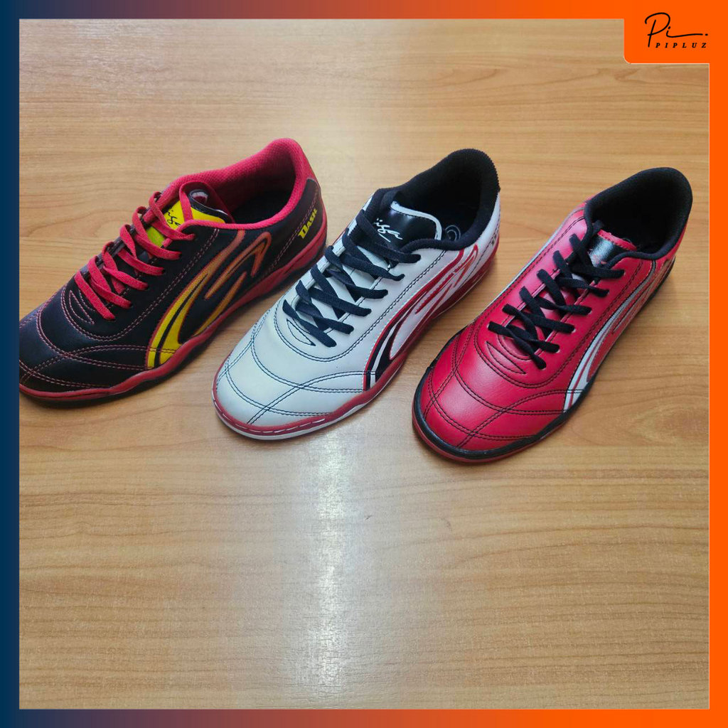 รองเท้าฟุตซอล แท้ แบรนด์ กีก้า Giga กิ๊กก้า รุ่น FG409 ไซส์ 39-44