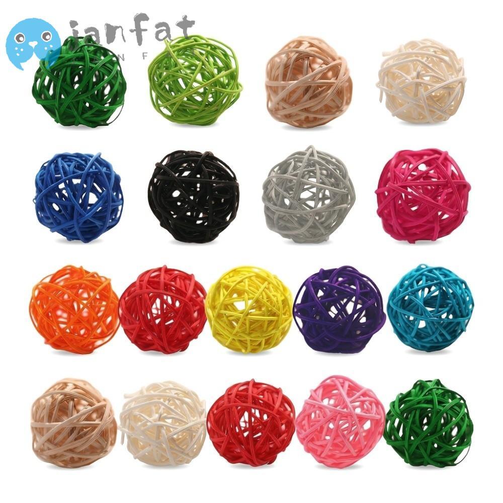 JANFAT ของเล่นนกแก้ว 20 ชิ้น, ลูกบอลหวายอโรมาเธอราพีหลากสีทอมือ, หวายแบบใช้ซ้ําได้ 1.2 นิ้วน้ําหนักเบาแขวนห้องเรียนตกแต่ง