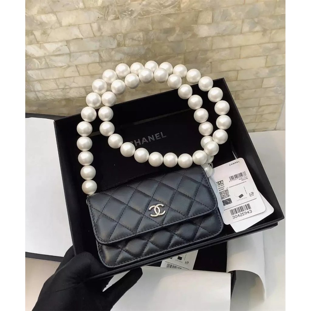 CHANEL AP1898 สายโซ่ไข่มุก กระเป๋าคล้องบ่า