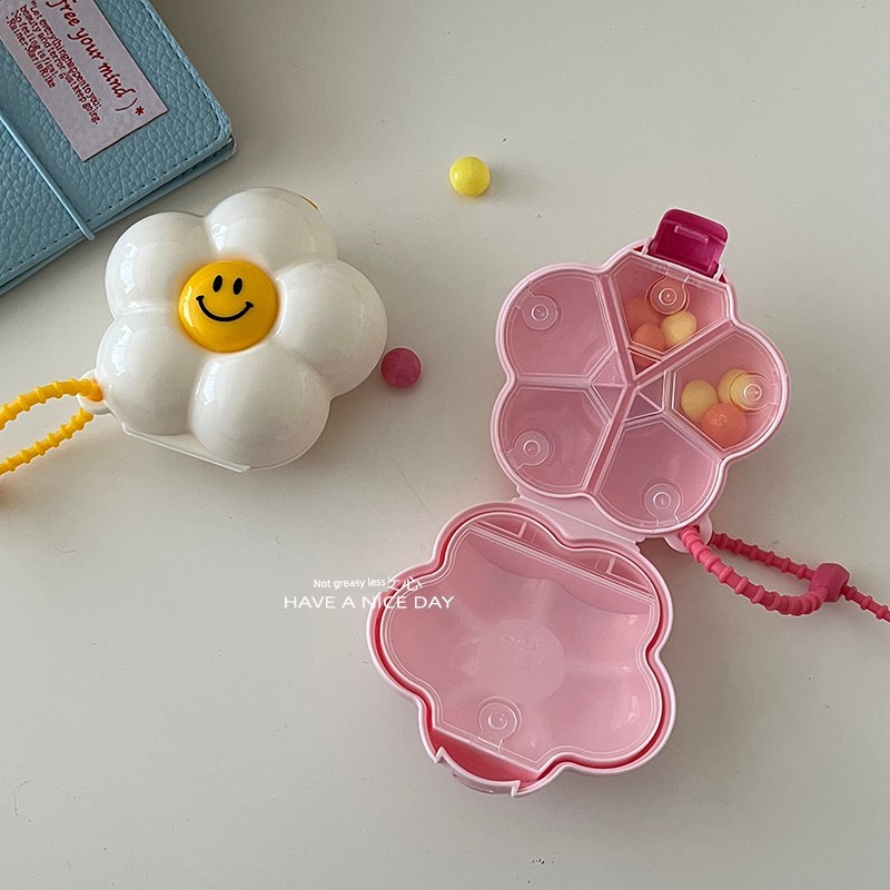 กล่องใส่ยา กล่องใส่ยาพกพา Ins Cute Sun Flower Portable Pill Box Dopamine Pill Box Portable Mini Pill