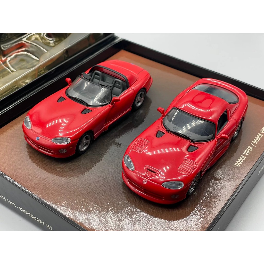[สต๊อกพร้อม ติดต่อหากคุณมีคําถามใดๆ] 1/43 Mini Cut Dodge Viper Dodge Viper