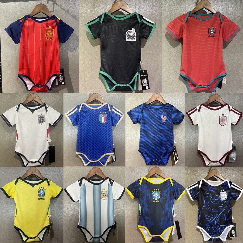 2026/27 ฤดูกาลเสื้อฟุตบอล ชุดรอมเปอร์ เด็กทารกบอดี้สูททีมชาติเสื้อฟุตบอลออกแบบชุดจั๊มสูทชิ้นเดียว