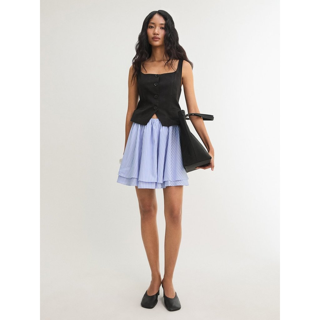[Pomelo] เสื้อแขนกุดคอเหลี่ยมมีกระดุมหน้า / Sleeveless Square Neck Button Front Top