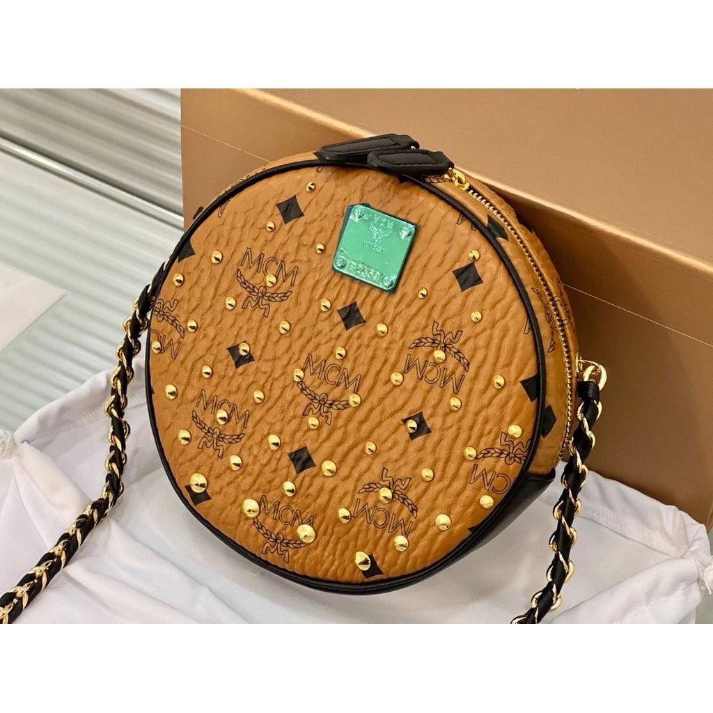 MCM กระเป๋าถือขนาดใหญ่-ความจุแบรนด์ใหญ่กระเป๋า Street Wear กระเป๋าสุภาพสตรี MCM กระเป๋าสะพาย MCM กระ