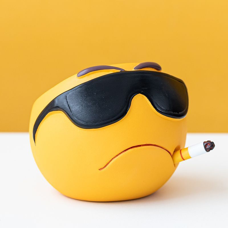 Emoticon Pack Ashtray ครัวเรือนการ์ตูนน่ารัก Emoticon เซรามิคขนาดใหญ่กระบอกสํานักงานบุคลิกภาพแนวโน้ม