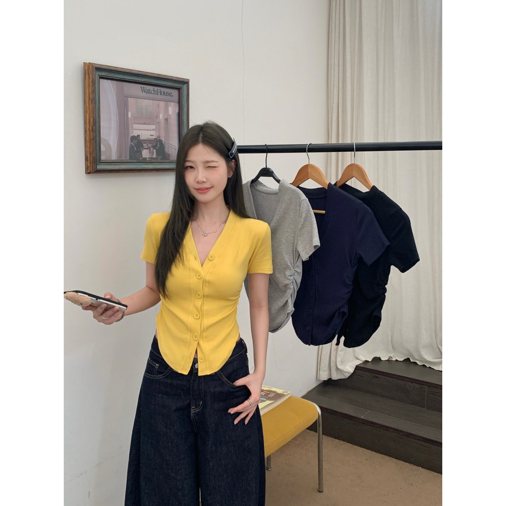 QIHAO Plus ขนาดไขมัน MM ฤดูร้อน Pure Desire Slim-fit V คอปุ่มจีบด้านบนเสื้อยืดโค้ง04231138 FBF3