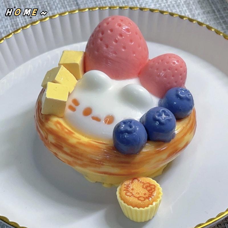 NewHOME Red Strawberry Egg Tart Squishy ของเล่นคลายเครียดสําหรับเด็กผู้ใหญ่ Sensory Fun