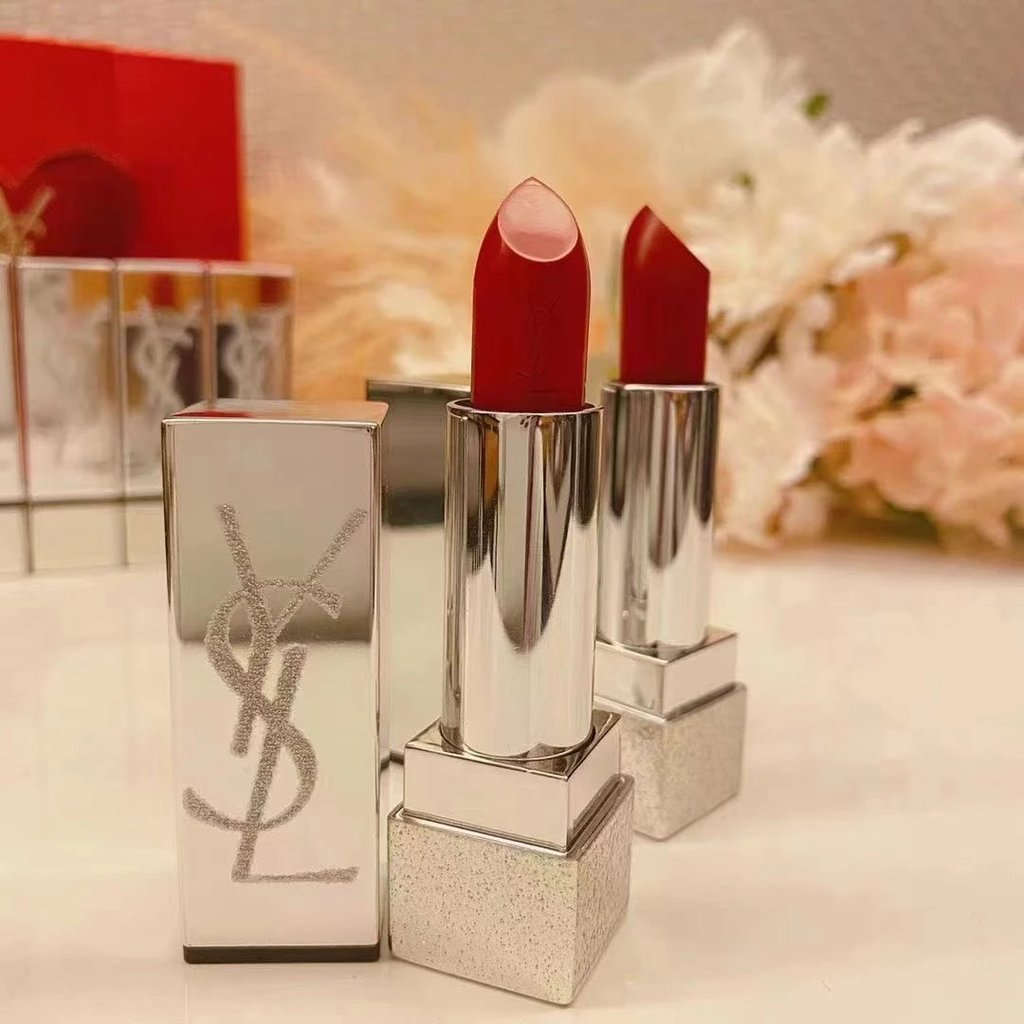 Mingtong ของแท้ Saint Laurent Silver Square Tube ลิปสติก
สี: NM #, RM #, N1 #, N5 #, N8 #, N12 #, O1