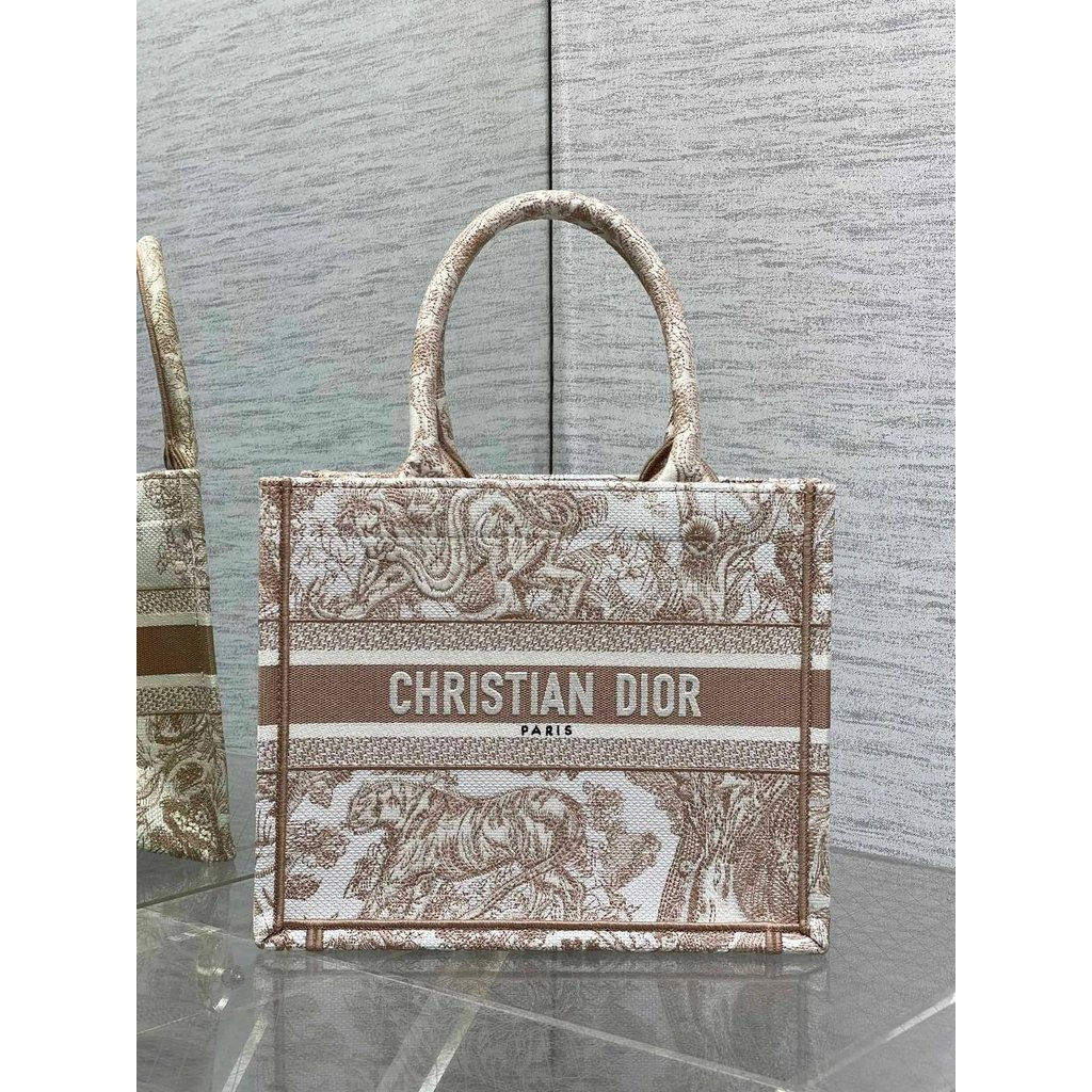 Dior Small Tote กระเป๋าสะพายใบเล็กขนาดล่าสุดดูละเอียดอ่อนมากสํารองกระเป๋าใบเล็กน่ารักประณีตและความจุ