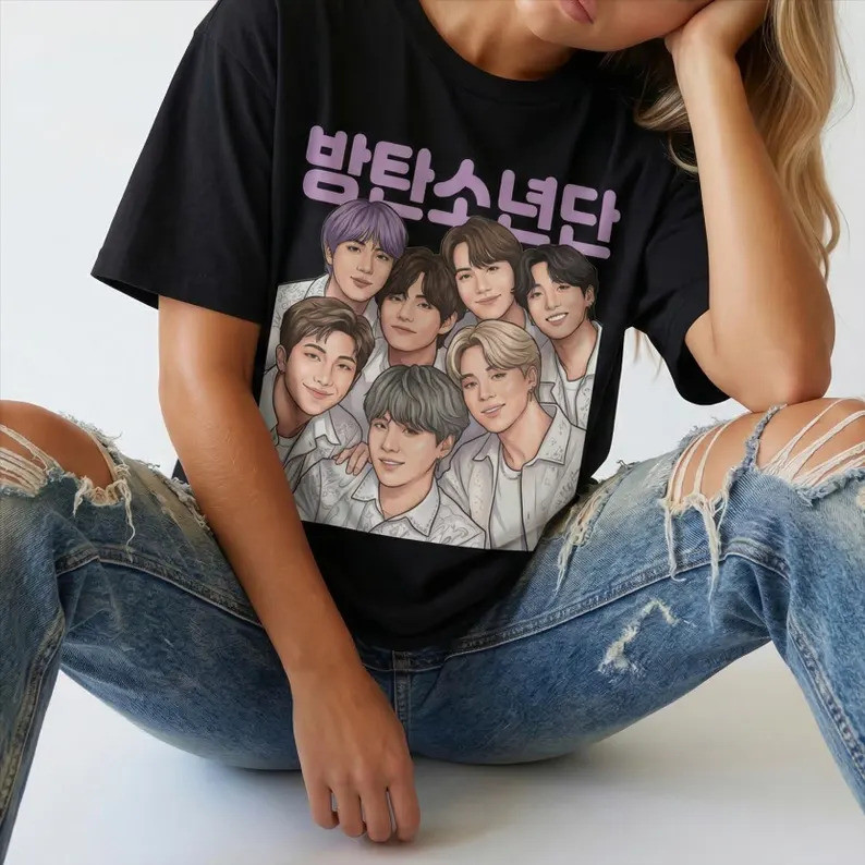 [มีสินค้า] เสื้อยืดลายกราฟิก BTS World Tour, เสื้อยืดแฟนอาร์ต Kpop, เสื้อ Bantan Boys, เสื้อภาพประกอบ BTS น่ารัก, ของขวั