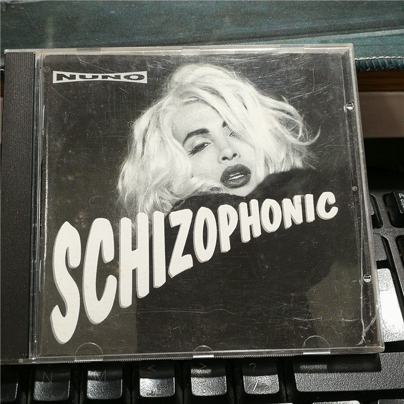 G6993:Nuno Bettencourt Schizophonic