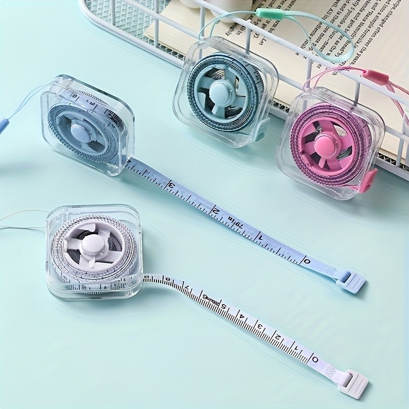 ตลับเมตรนุ่มน่ารักสร้างกลไกล็อคแบบยืดหดได้แบบพกพาและเครื่องหมาย Centimeter ใส/นิ้ว - ทนทานและจัดเก็บง่าย