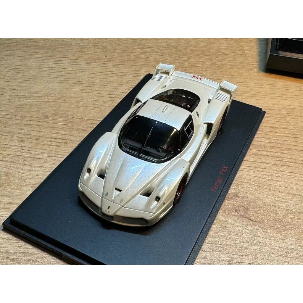 [Orphan] Rare Out-of-Print redline 1: 43 Scale Ferrari FXX Pearl White Limited Edition 300 กล่องใช้แ
