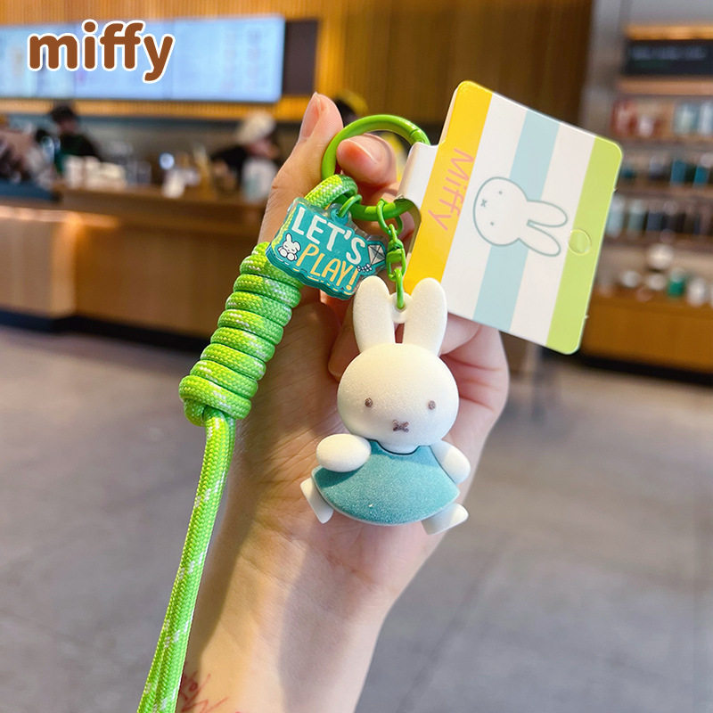 ของแท้ miffy miffy Roaming Notes จี้รถพวงกุญแจจี้ตุ๊กตาสร้างสรรค์คู่กระเป๋าจี้ Key Chain