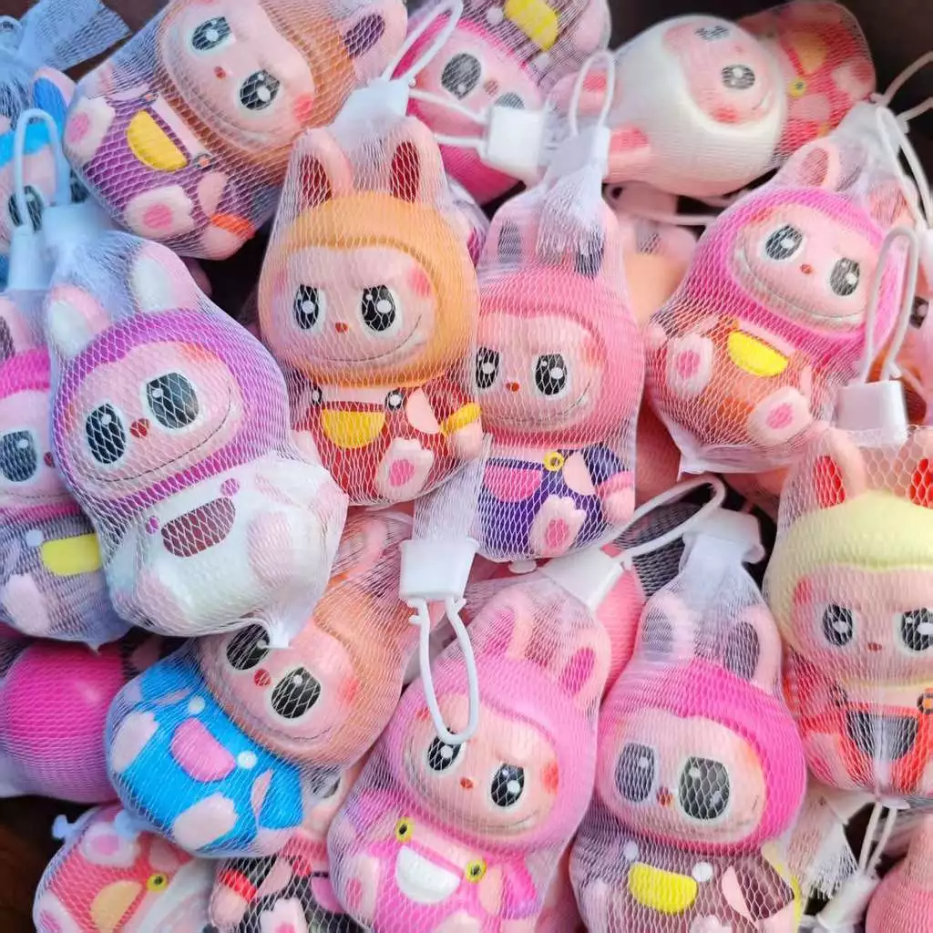 ของเล่นบีบคลายเครียด Labubu Sanrio SpongeBob Ultraman - รูปที่ 1