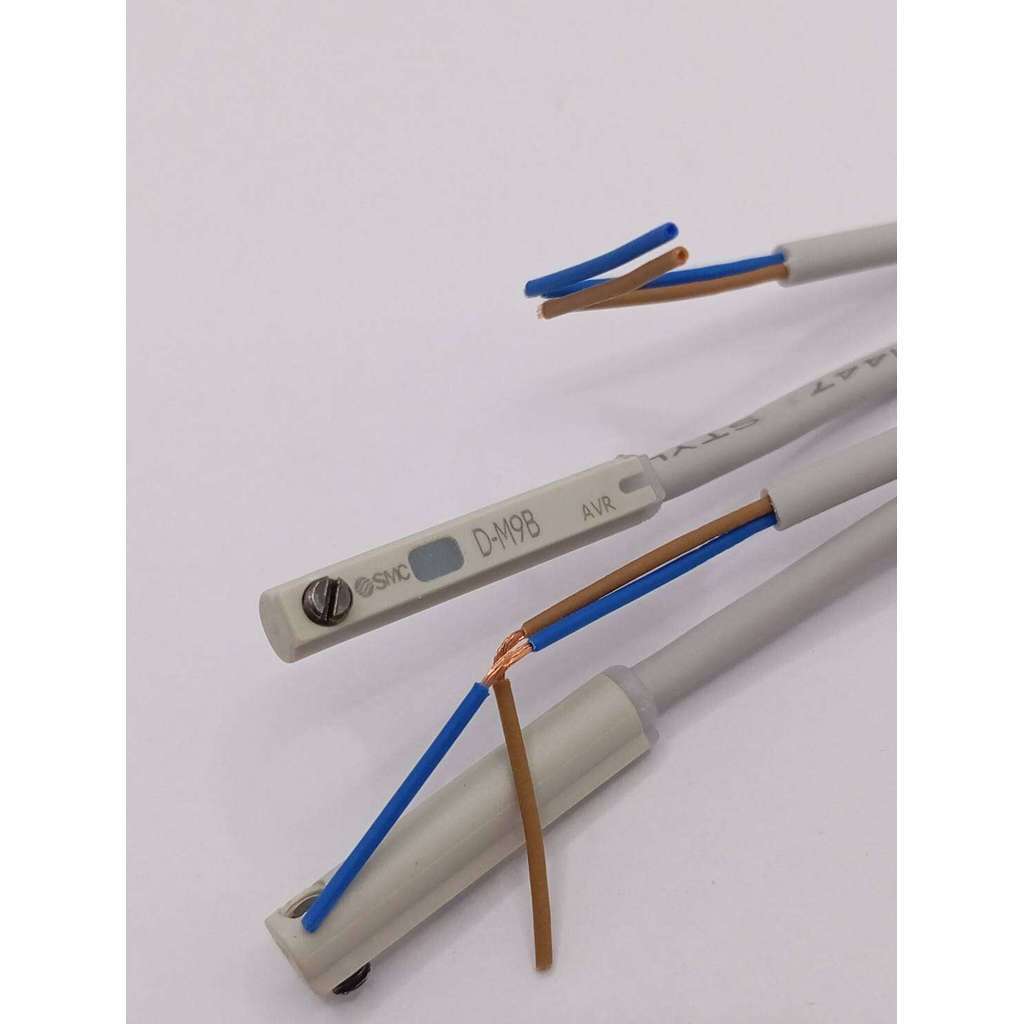 ล้างสต๊อก! D-M9B SMC AUTO-SWITCH Reed Switch (new)  ถ่ายงานจริง