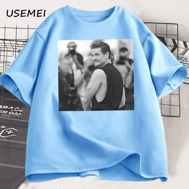 เสื้อยืดกราฟิกTEEแขนสั้นสไตล์Vintage90sสำหรับผู้ชายและผู้หญิง PEDRO PASCAL DADDY Y2K STREETWEAR TOPS