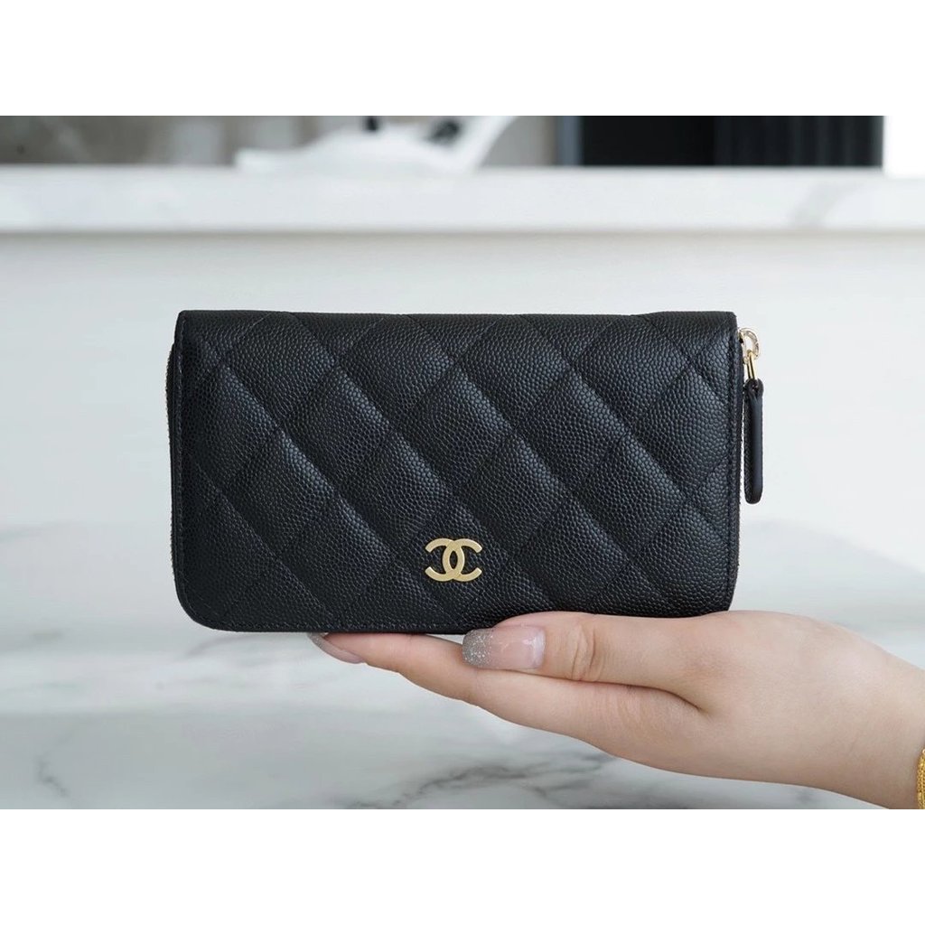 CHANEL {Fla คลิปยาวปานกลางซิป สีดําทอง