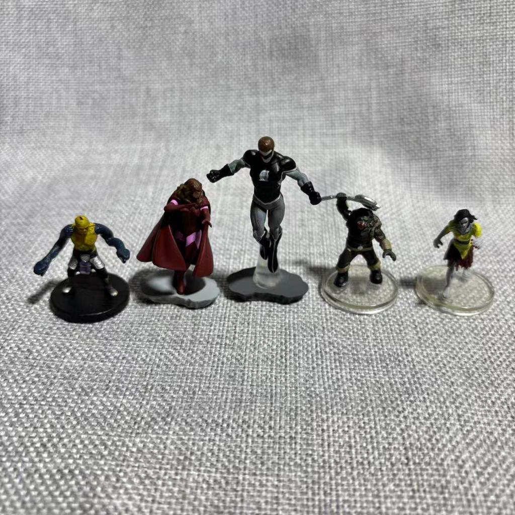 สินค้าจํานวนมากของแท้ Wei Shizhi War Chess การ์ตูนอเมริกัน Marvel Heroes Magic Ring Strong Orc