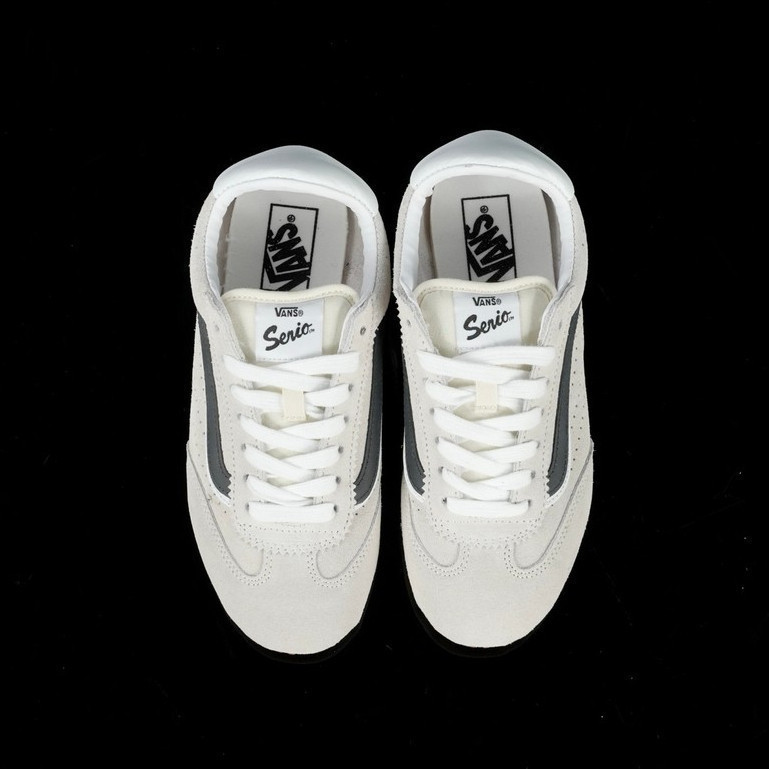 Vans Super LowPro รองเท้าลําลองทรงเตี้ยสีขาว