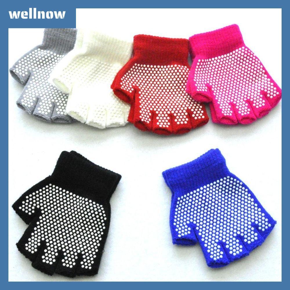 ถุงมือเด็ก WELLNOW สำหรับอายุ 5-12 ปี ต้านการลื่น มีความยืดหยุ่น สวมใส่ง่าย รักษาร่างกายให้อบอุ่น