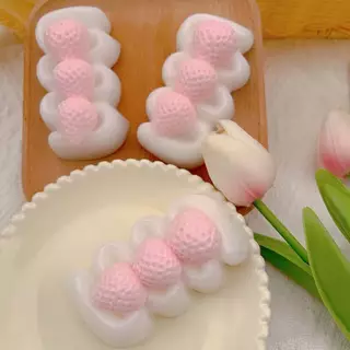 ซ้ายสีแดงสตรอเบอร์รี่ทาร์ตไข่สตรอเบอร์รี่ครีมบาร์สกุชชี่ความเครียดบรรเทาของเล่นประสาทสัมผัสของเล่นสําหรับเด็กผู้ใหญ่ความวิตกกังวลผ่อนคลาย GHT