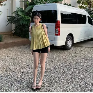 Red Berry เสื้อเชิ้ตผ้าลินินแขนกุดระบายหวานๆ สำหรับผู้หญิง ฤดูร้อน W723