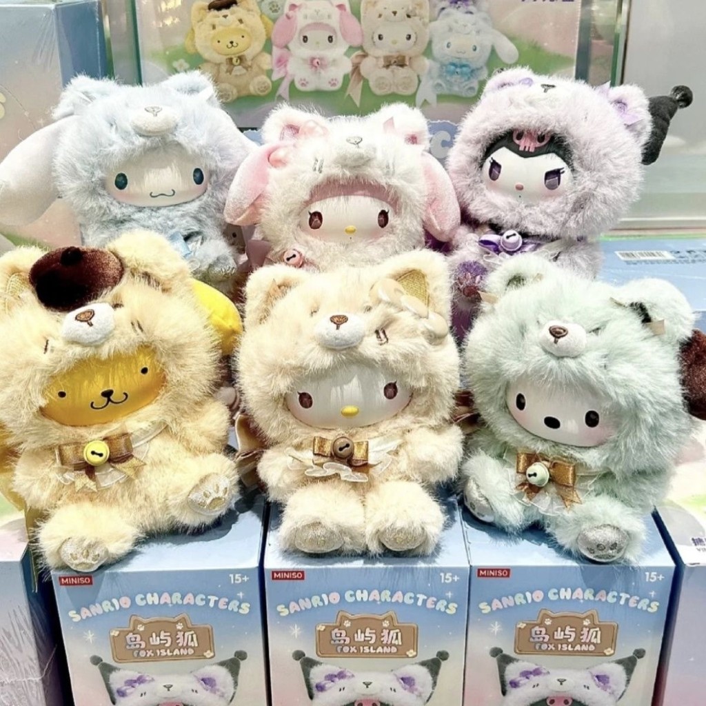 ⭐คลังสินค้าพร้อมคุณภาพสูง Sanrio Island Fox Mystery Box Plush Vinyl Series เครื่องประดับน่ารักอินเทรนด์เล่นอุปกรณ์ต่อพ่วงของขวัญ⭐