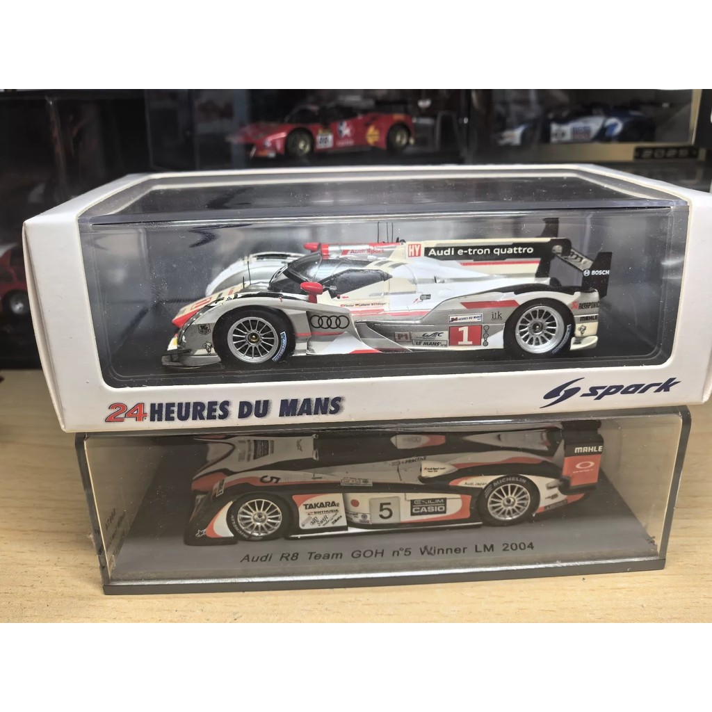 [สต๊อกพร้อม หากคุณมีคําถามใด ๆ ติดต่อ] Packing Out 1/43 spark Audi R8 2004 Le Mang Champion G