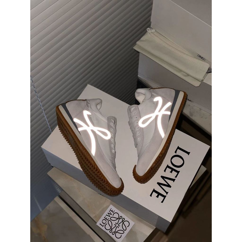 40 GHB9 L Men's Women's White Grey Reflective Logo Sneakers Casual Retro Walking Shoes GAT sneakers 