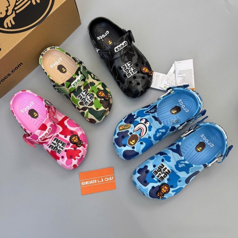 {คอลเลกชั่นฤดูร้อน} 20260Crocs x Clog x Bape Camo Shoes ss2025 เวอร์ชัน REQY