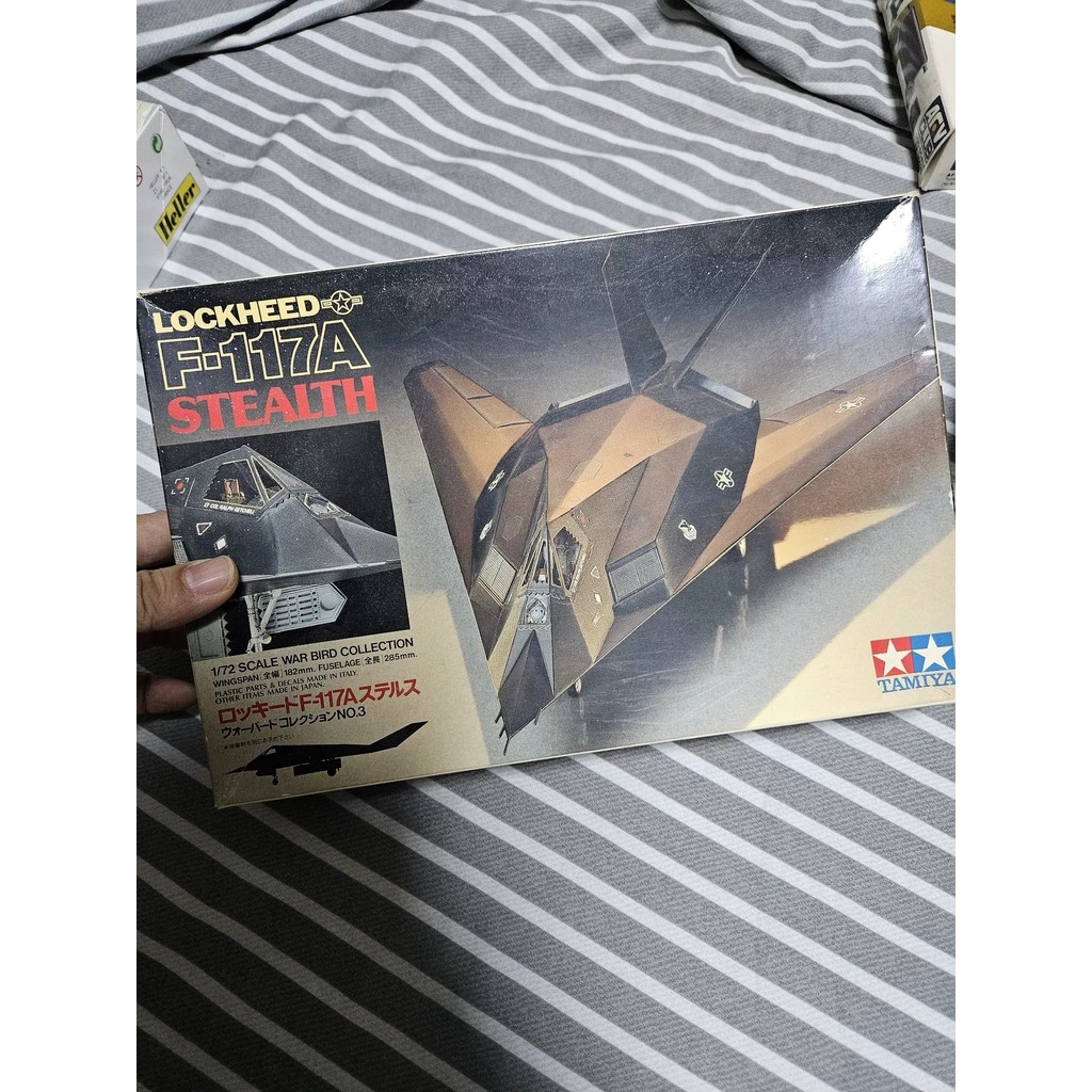 [สต๊อกพร้อม ติดต่อหากคุณมีคําถามใดๆ] TAMIYA 1/72 F-117A Nighthawk Stealth Fighter Assembly