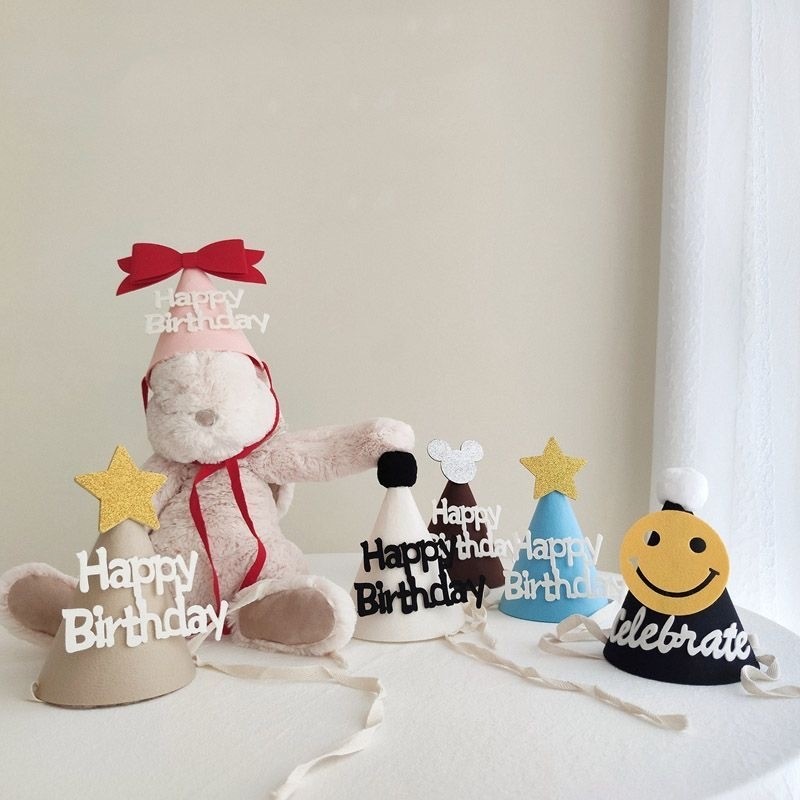 หมวกวันเกิด หมวก happy birthday งานดีที่สุด หมวกวันเกิด หมวกปาร์ตี้ มีหลายสี หลายลายให้เลือกเยอะมาก
