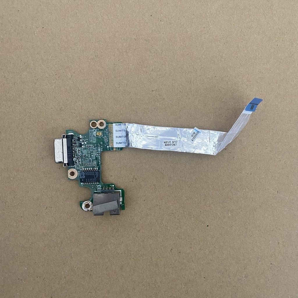แผ่นวงจรเชื่อมต่อวีจีเอและการ์ดเครือข่าย Dell 14R N4010 / M4010 DAUM8API8D0 09Y3Y