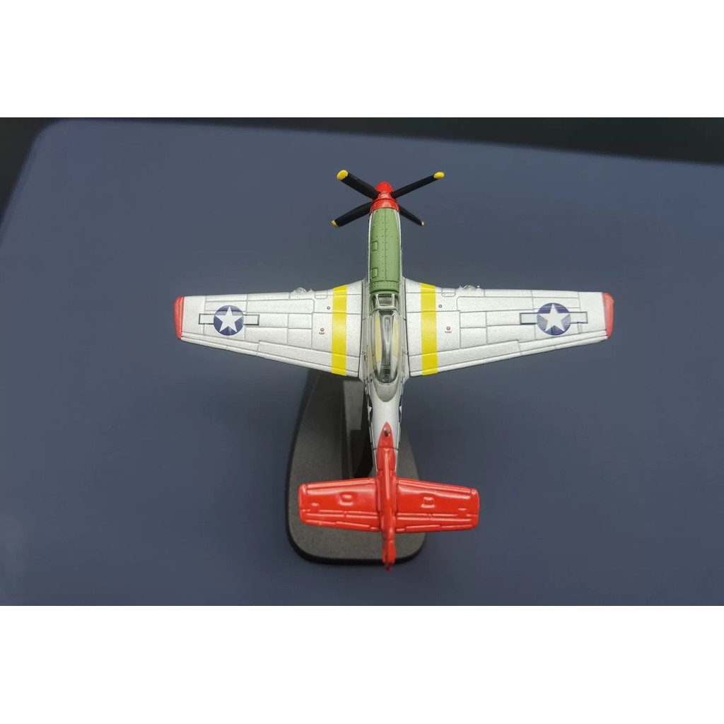 [สต๊อกพร้อม ติดต่อหากคุณมีคําถามใดๆ] Autoart 1: 144 P51D Mustang, AA
