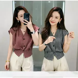 เสื้อเชิ้ตลายตารางเป็นที่นิยมอย่างมาก สวมใส่สบายในชีวิตประจำวัน ดีไซน์เรียบง่ายและคลาสสิกช่วยสร้างลุคที่สง่างามและดูดีมี