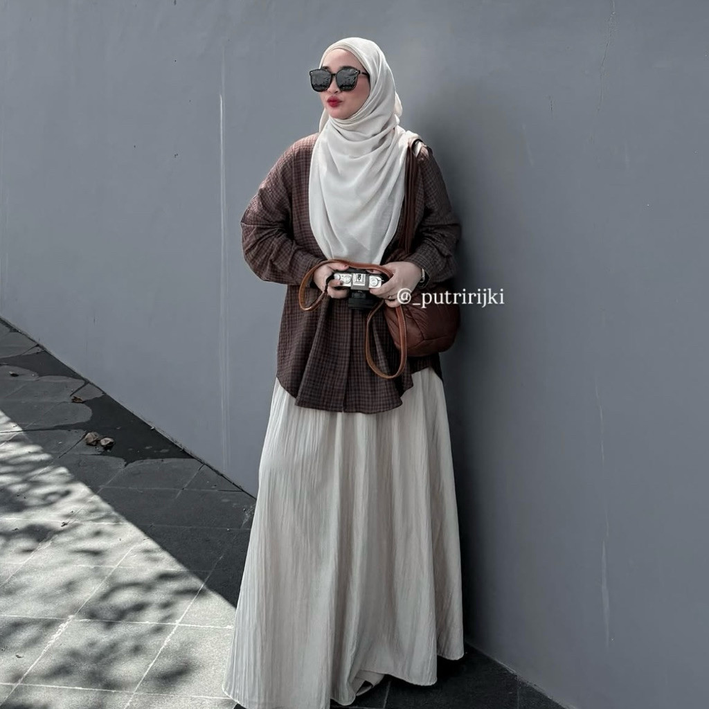 เสื้อคิโยมิ โดย Ghaniya Gallery