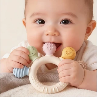 ยางกัดสำหรับทารก Baby Teether Toy ยางกัดซิลิโคนสี น่ารักๆ สำหรับน้องๆค่ะ ช่วยลดอาการคัดเหงือก