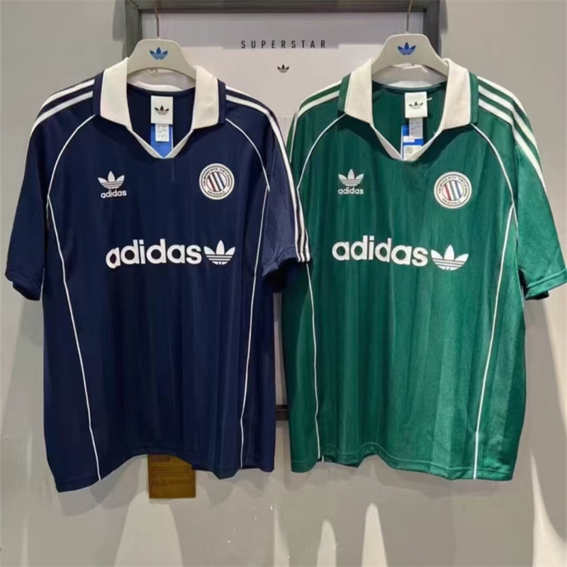 ADIDAS เสื้อยืดลายทางย้อนยุคย์ลําลองหลวมกีฬาเสื้อยืดแห้งเร็ว อาดิดาส